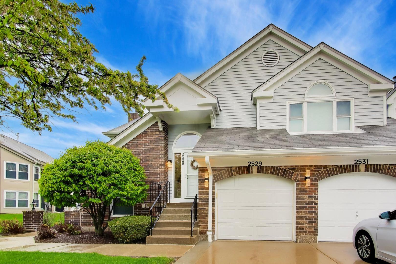 2529 Live Oak Lane, Buffalo Grove, IL