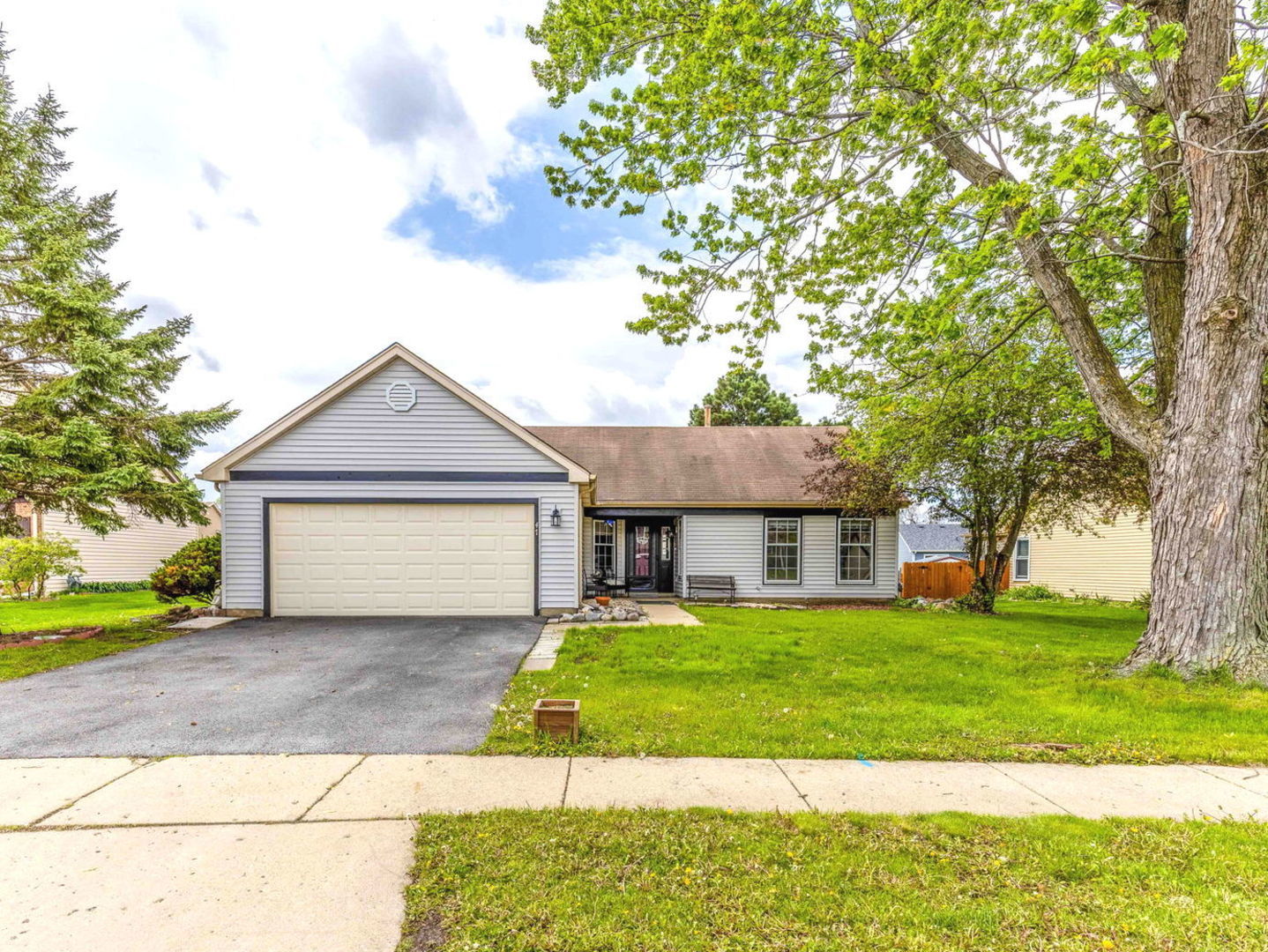 47 Bosworth Drive, Glendale Heights, IL