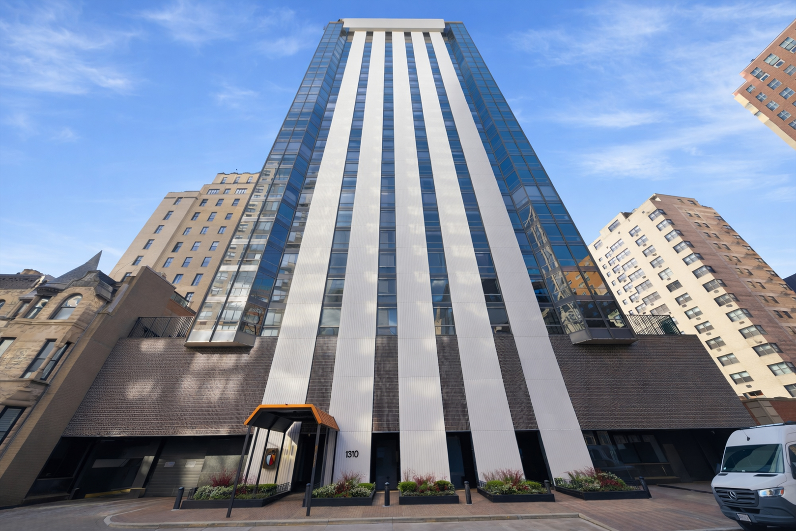 1310 N Ritchie Court #10B, Chicago, IL