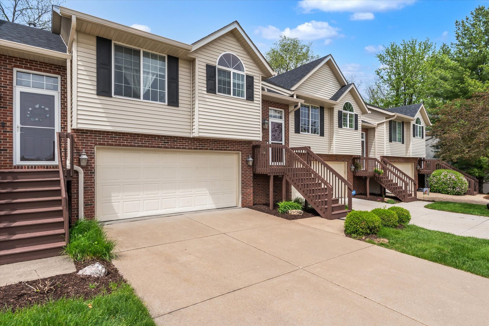 1223 33rd Avenue Circle, Silvis, IL