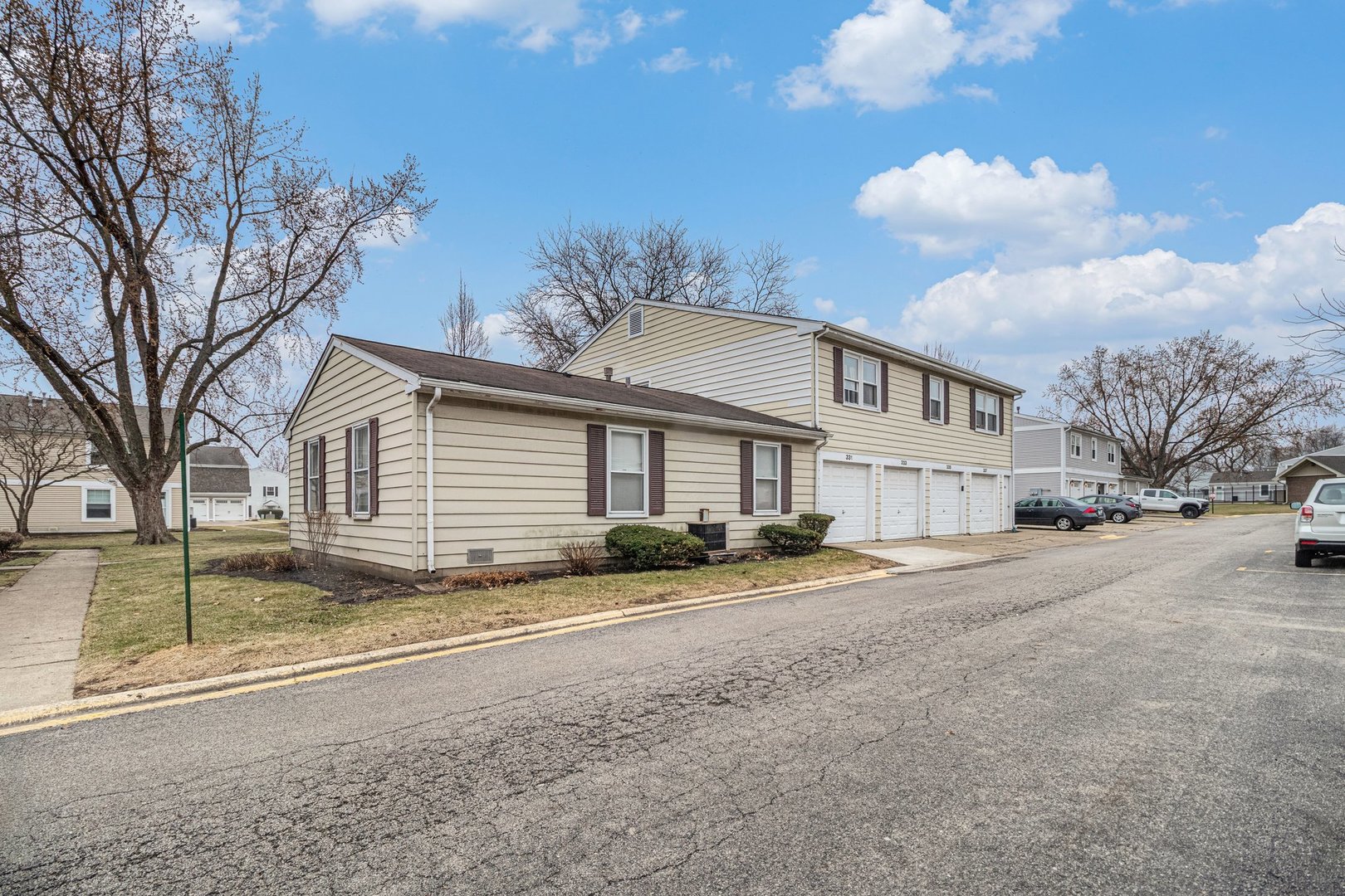 337 Mallard Court, Vernon Hills, IL
