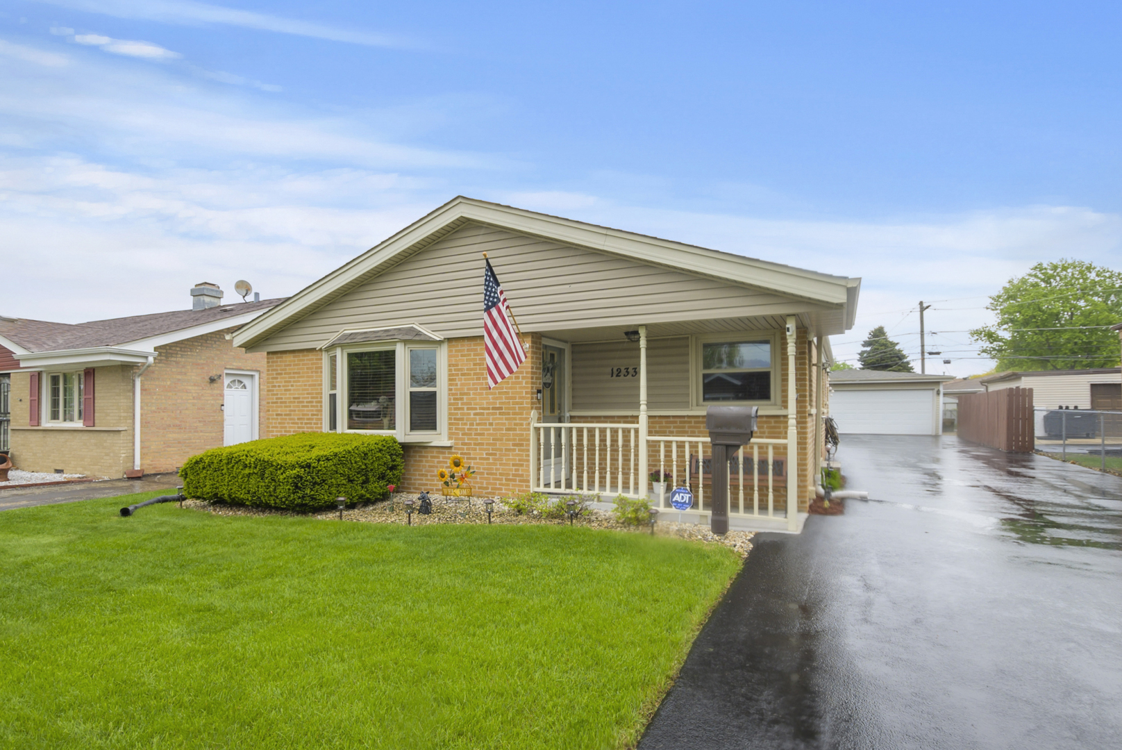 12337 S Loveland Street, Alsip, IL