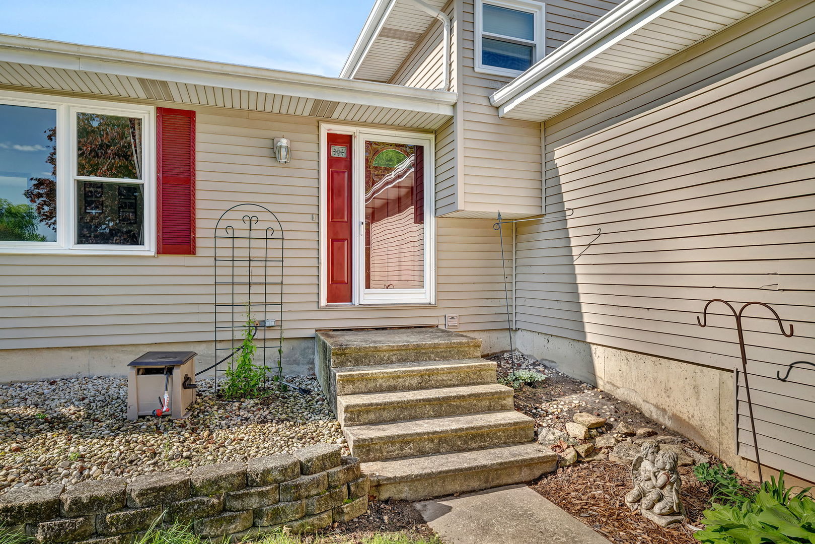 2062 W Garden Drive, Kankakee, IL