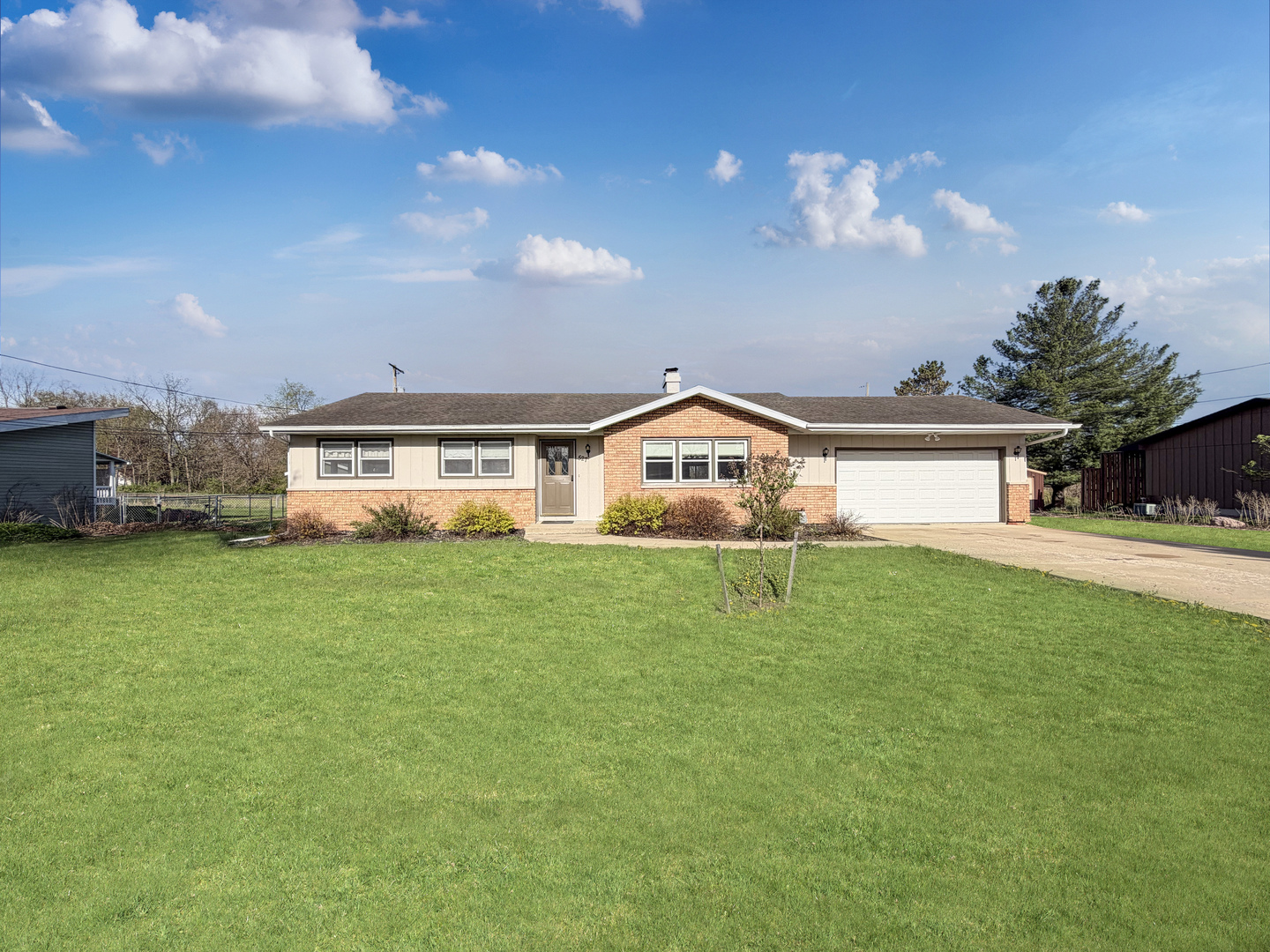 527 Timber Hills Drive, Freeport, IL