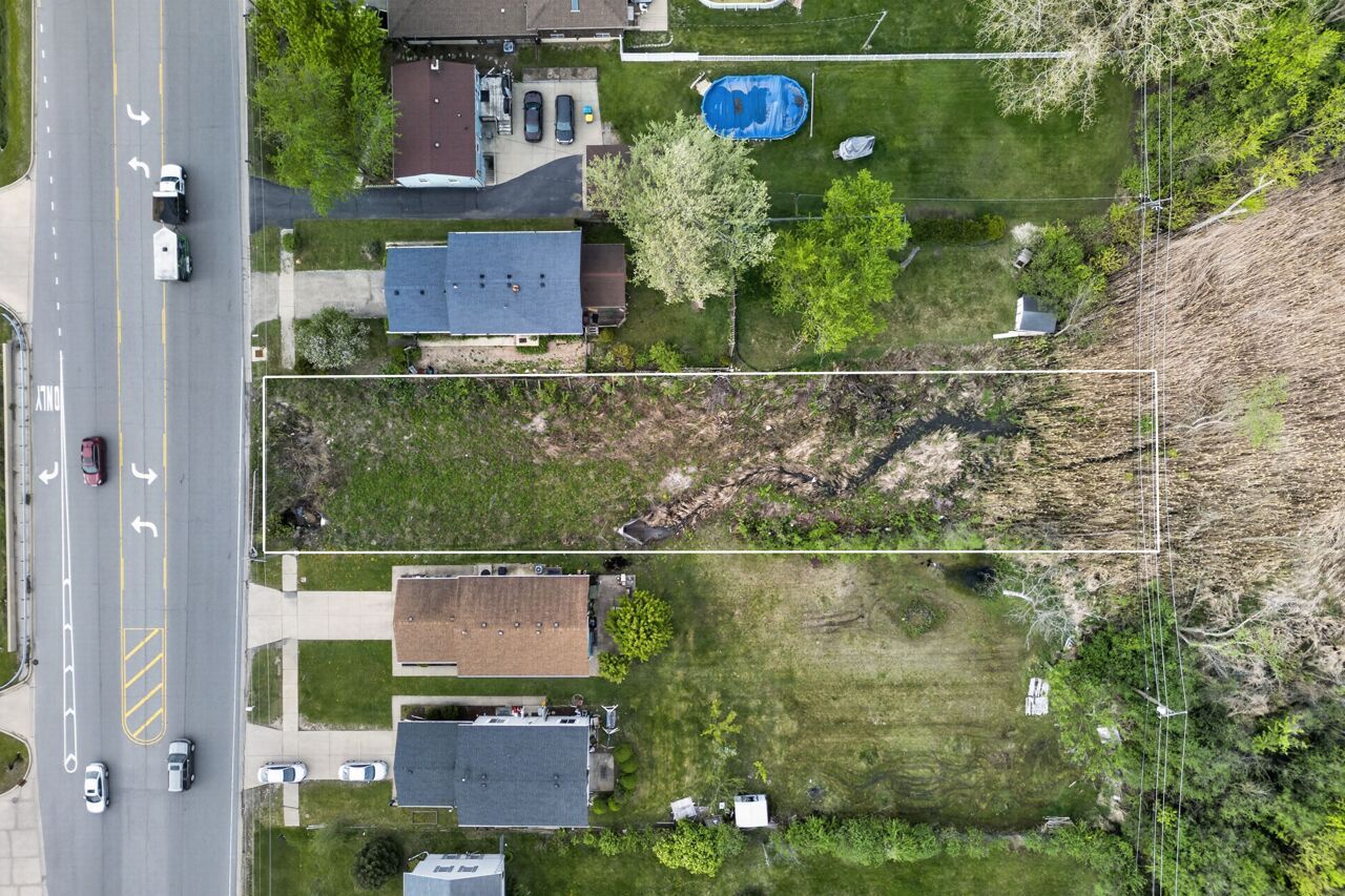 635 N Columbine Avenue, Lombard, IL