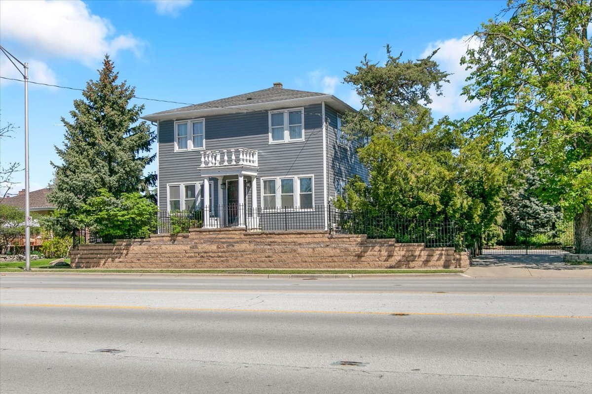 4108 W 103RD Street, Oak Lawn, IL