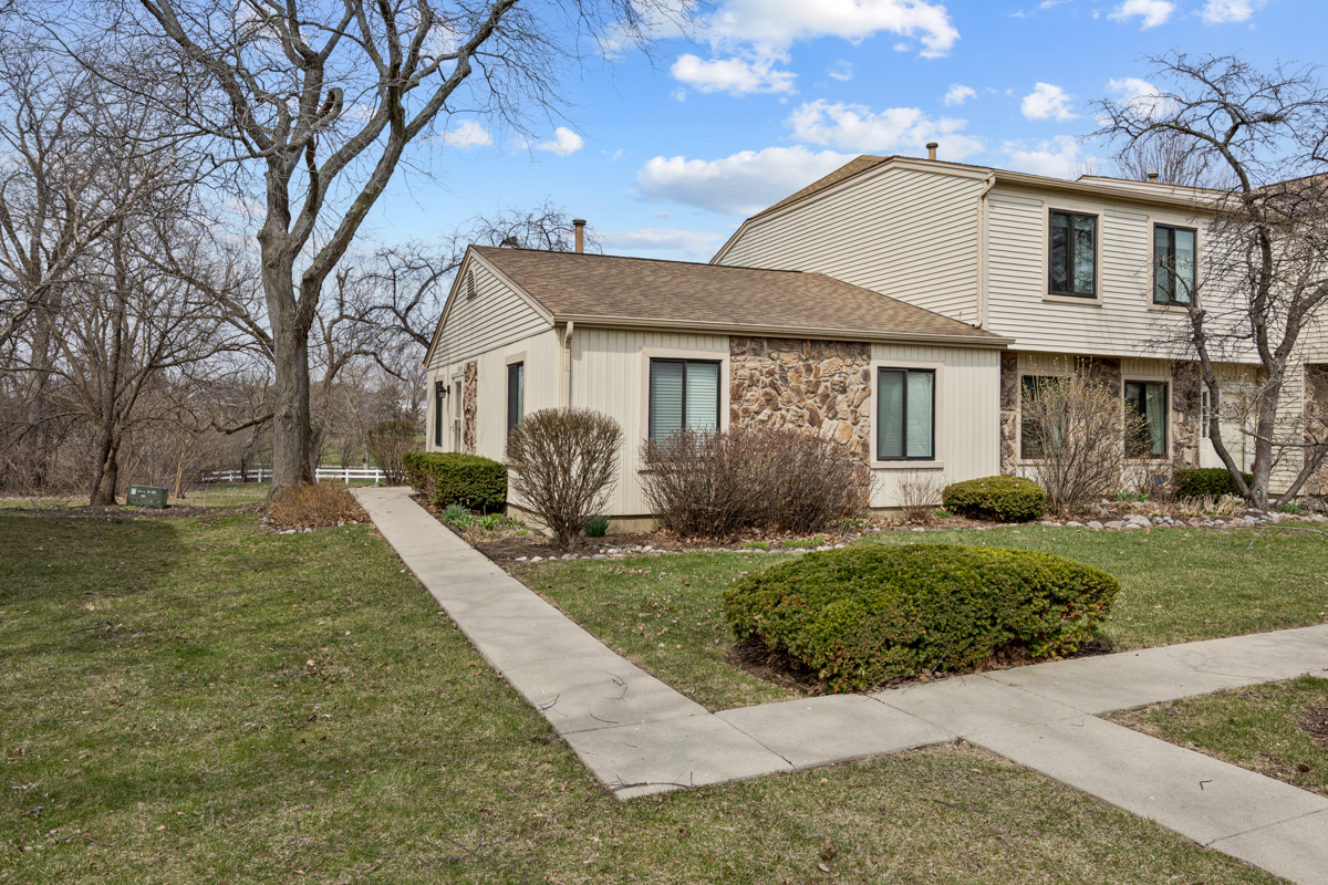 1634 Vermont Drive, Elk Grove Village, IL