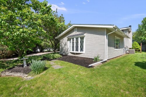 1511 Parklane Drive, Bettendorf, IA