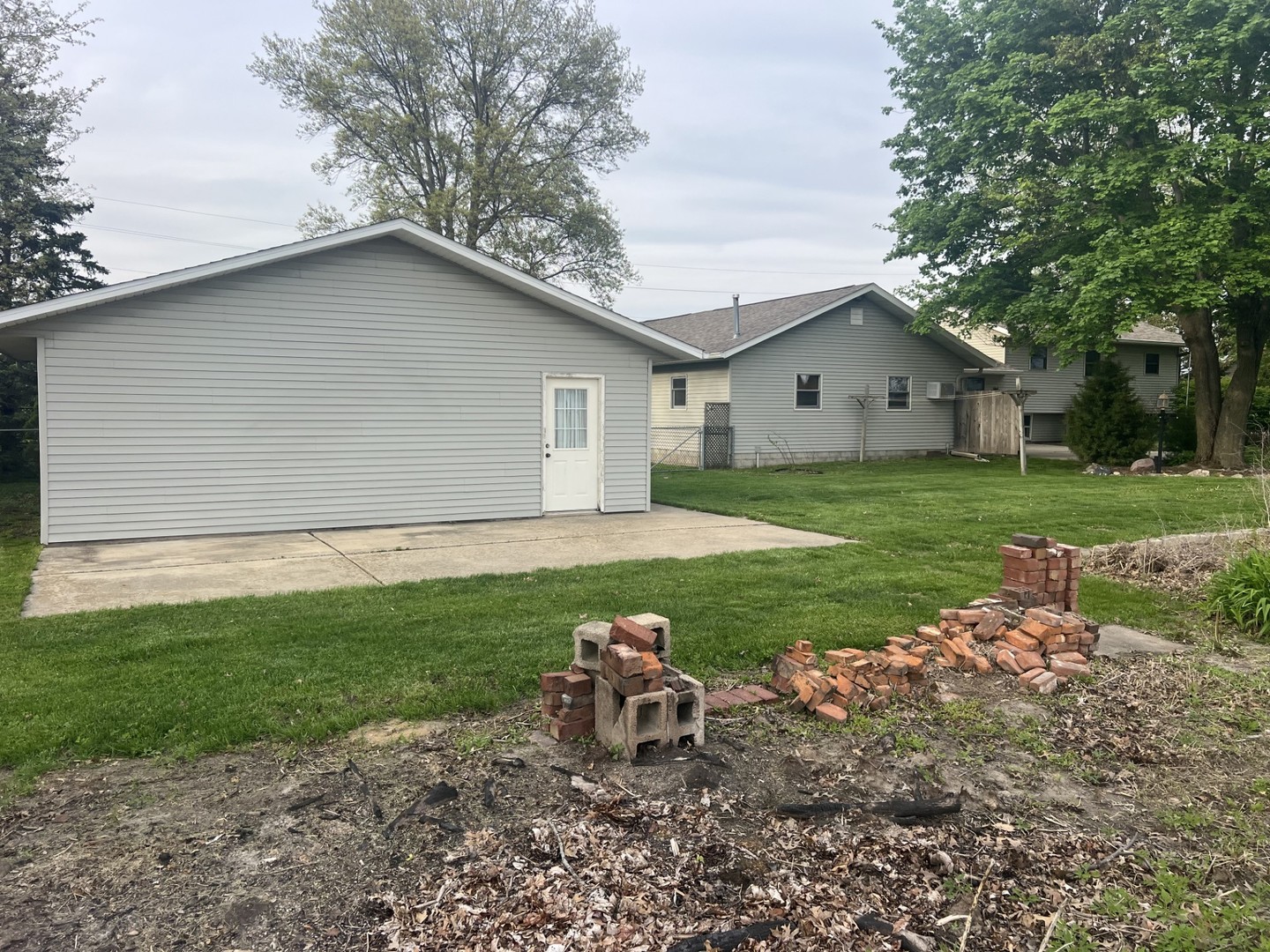 10093 Wolf Road, Geneseo, IL