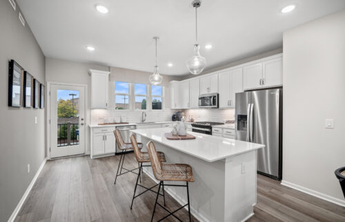 207 Mountain Interval Road #07230, Schaumburg, IL