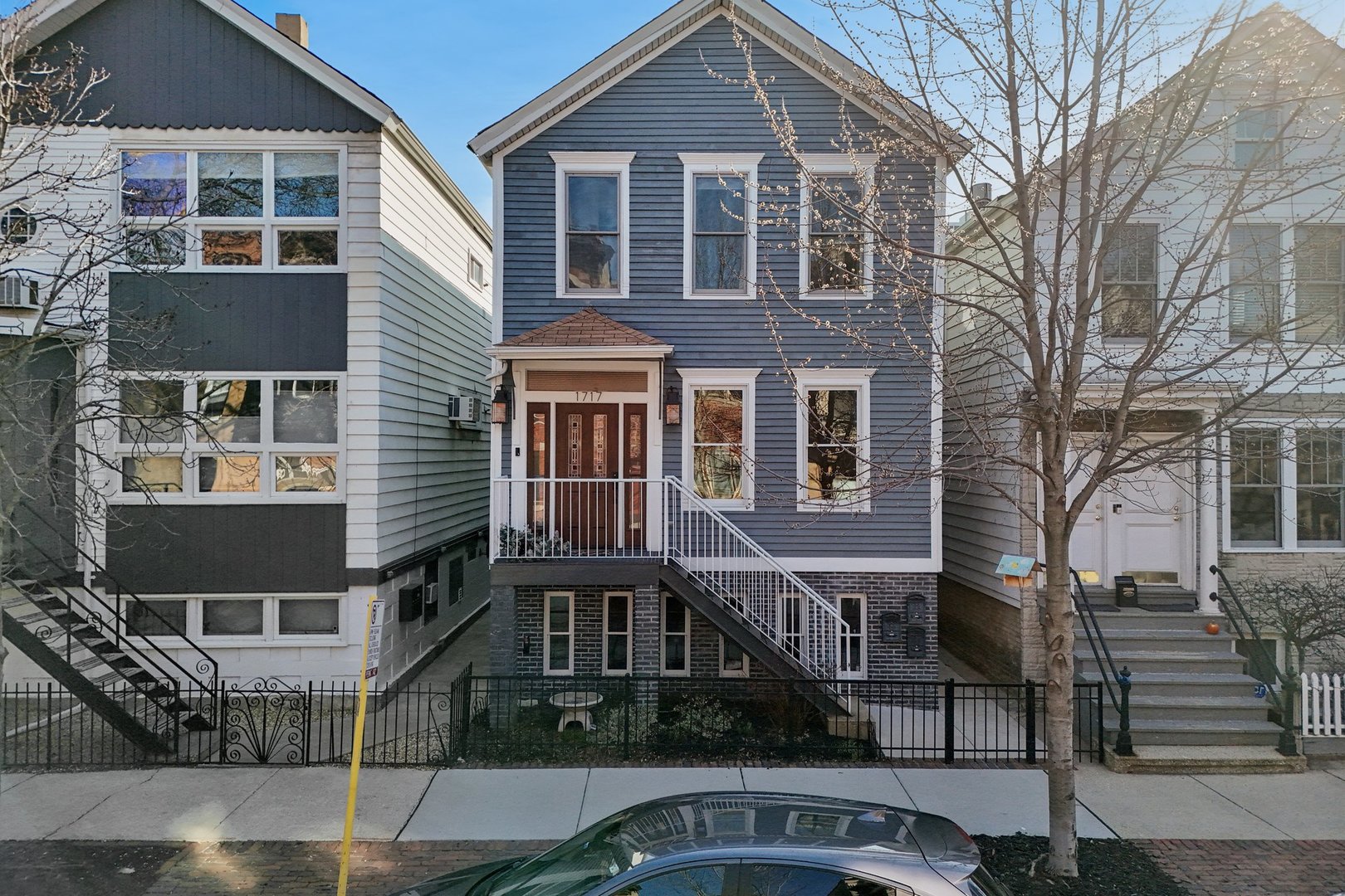 1717 N Hudson Avenue, Chicago, IL