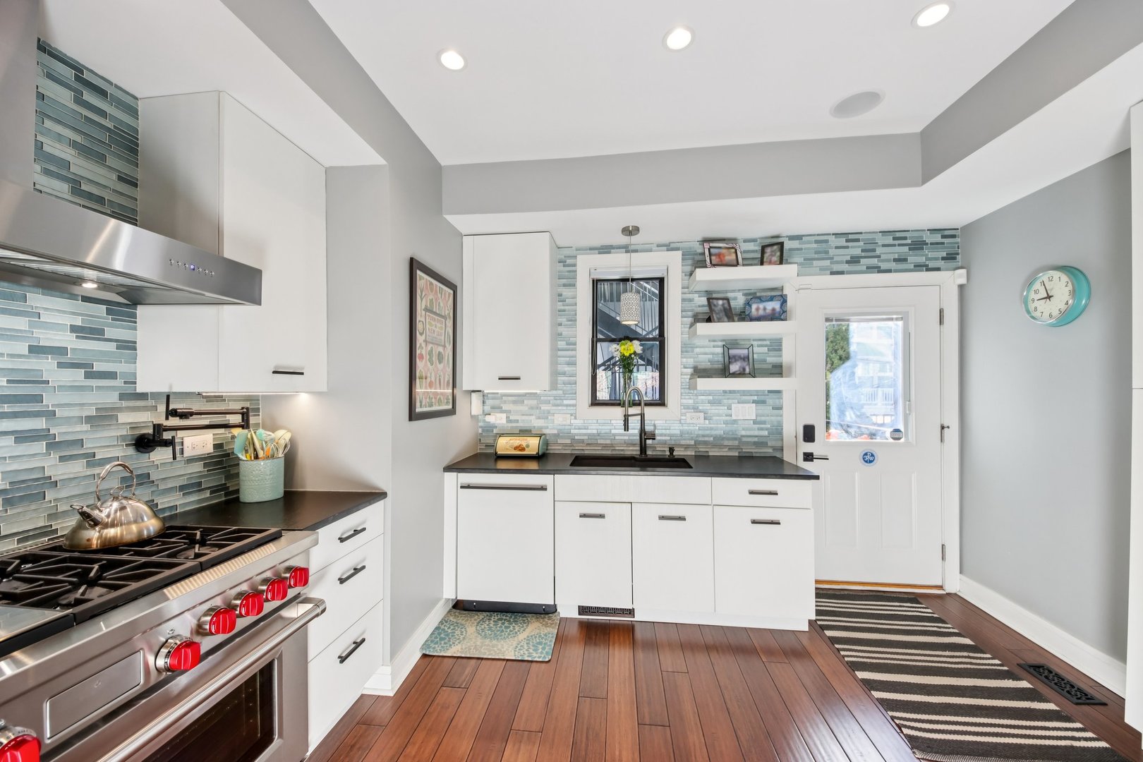 1717 N Hudson Avenue, Chicago, IL