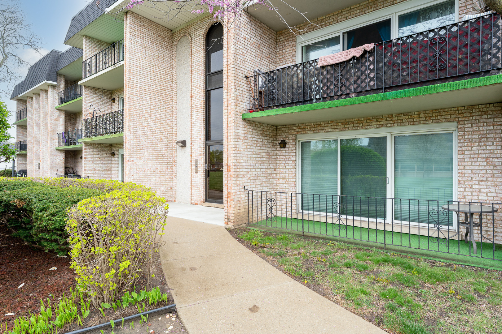 9202 S Pulaski Road #1E, Oak Lawn, IL