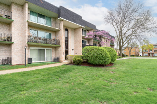 9202 S Pulaski Road #1E, Oak Lawn, IL
