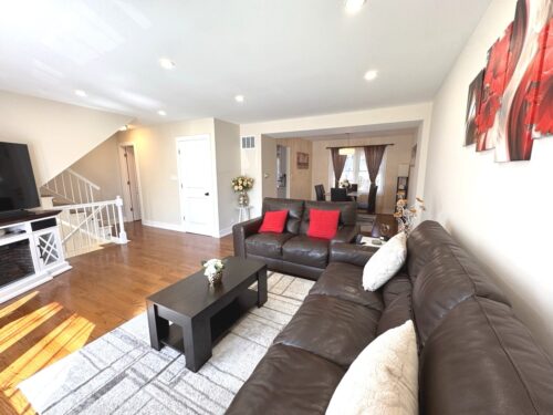 2210 Clifton Place, Hoffman Estates, IL