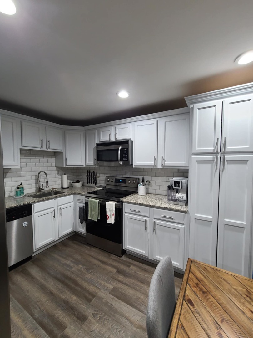 8636 Grand Avenue #2A, River Grove, IL