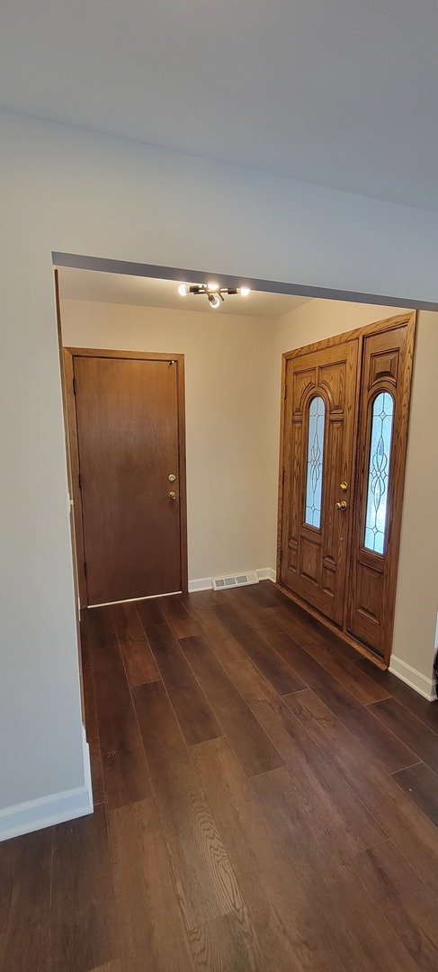 608 Trent Lane, Schaumburg, IL