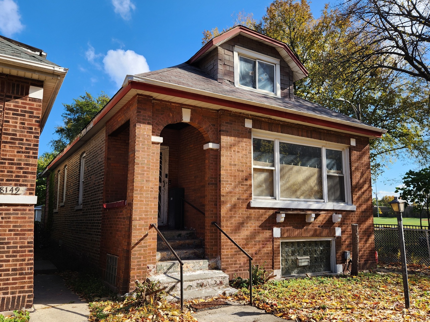 8153 S Stewart Avenue, Chicago, IL
