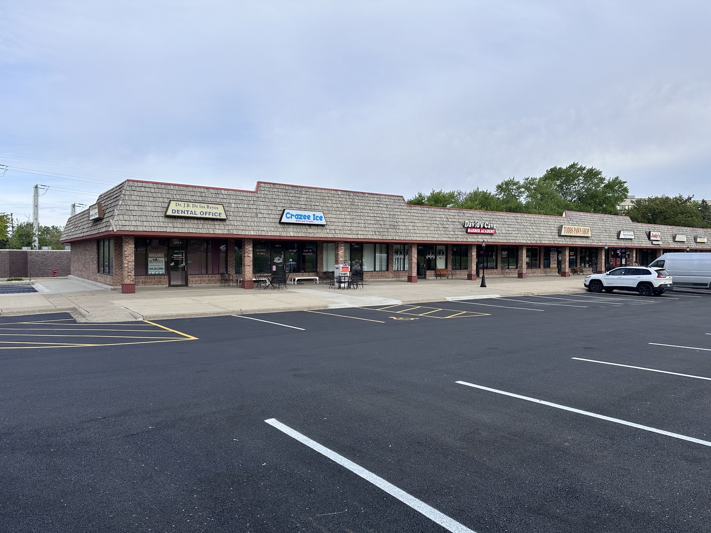 300 N Milwaukee Avenue, Lake Villa, IL