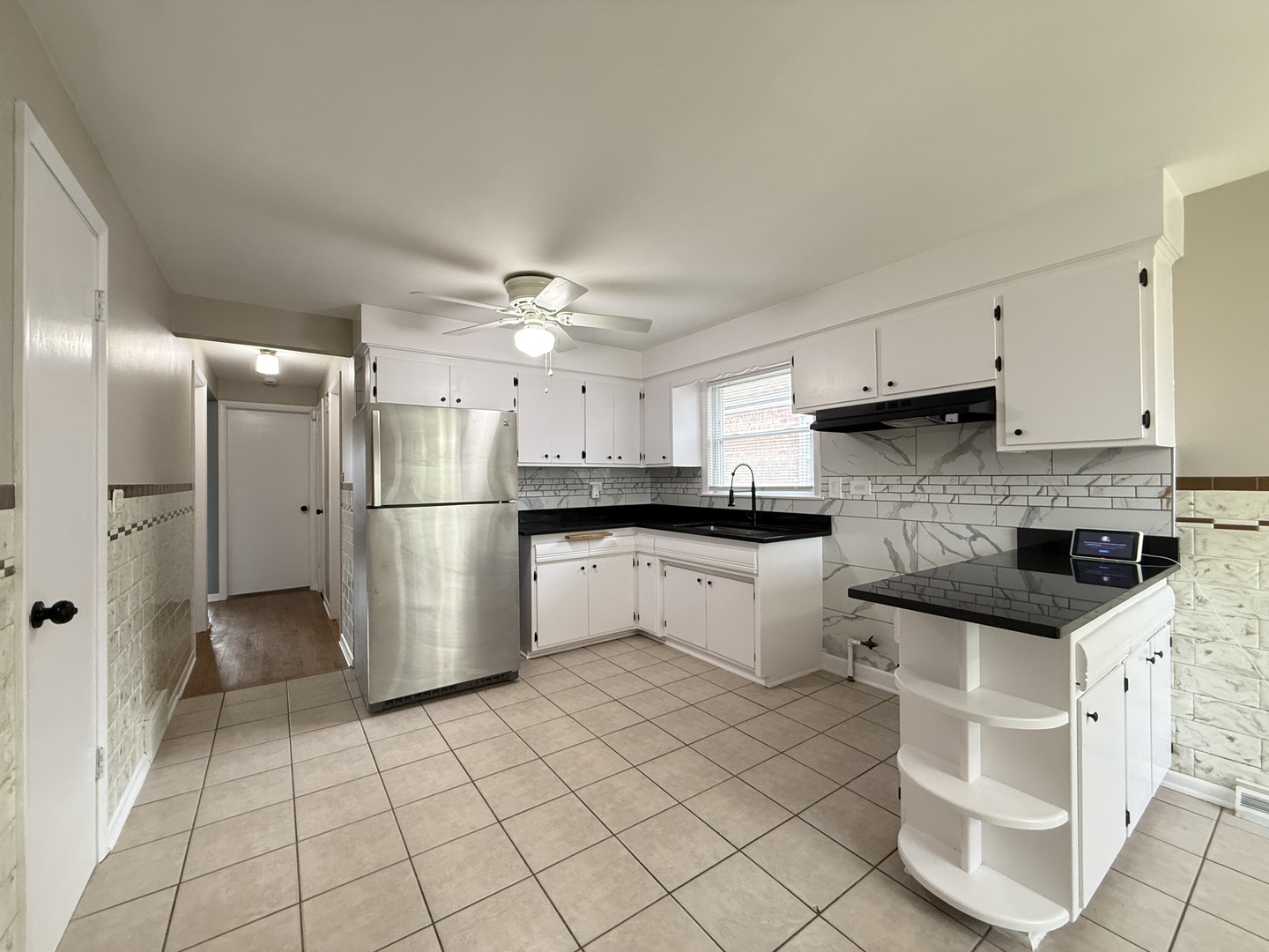 2117 W 71st Place, Chicago, IL