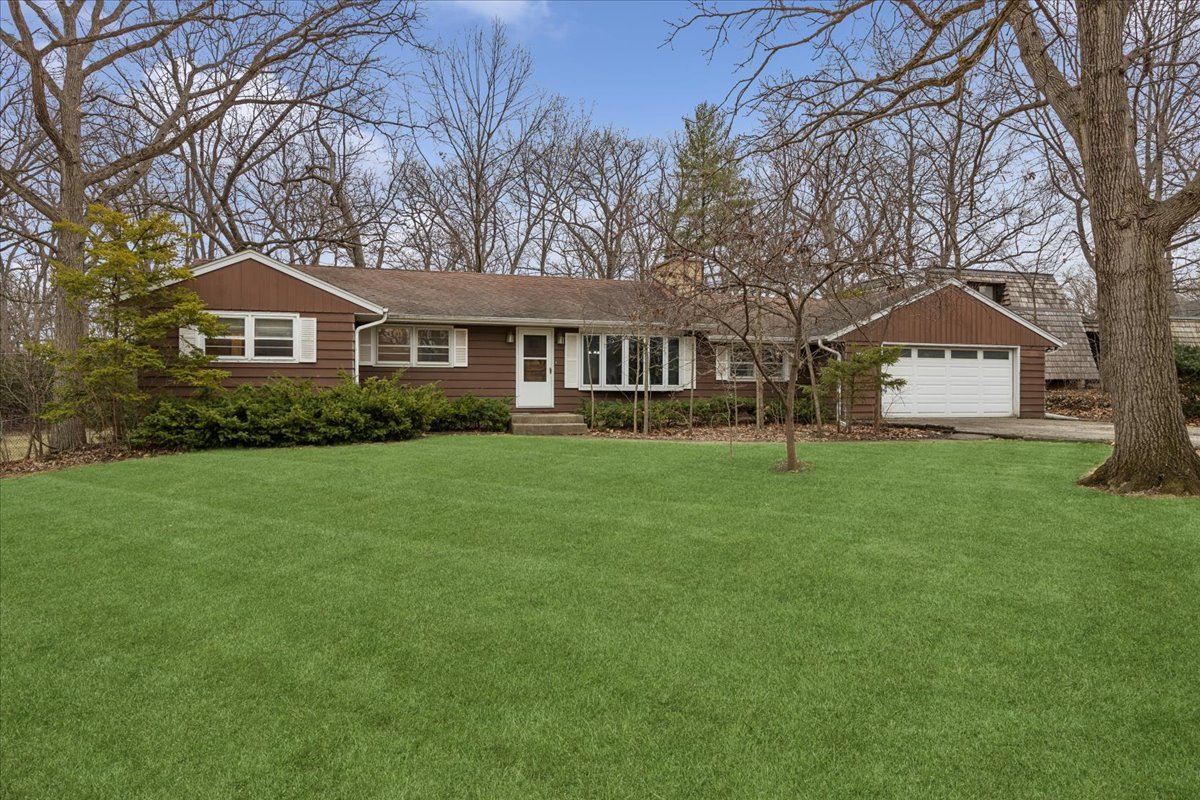 S645 Forest Street, Winfield, IL