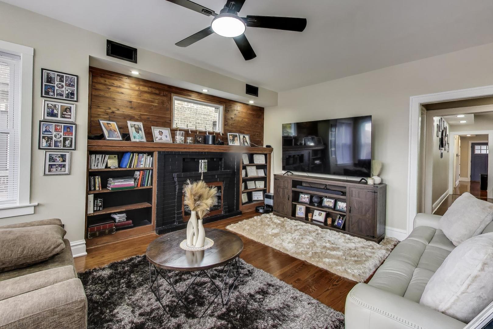 1337 S Austin Boulevard #2, Cicero, IL