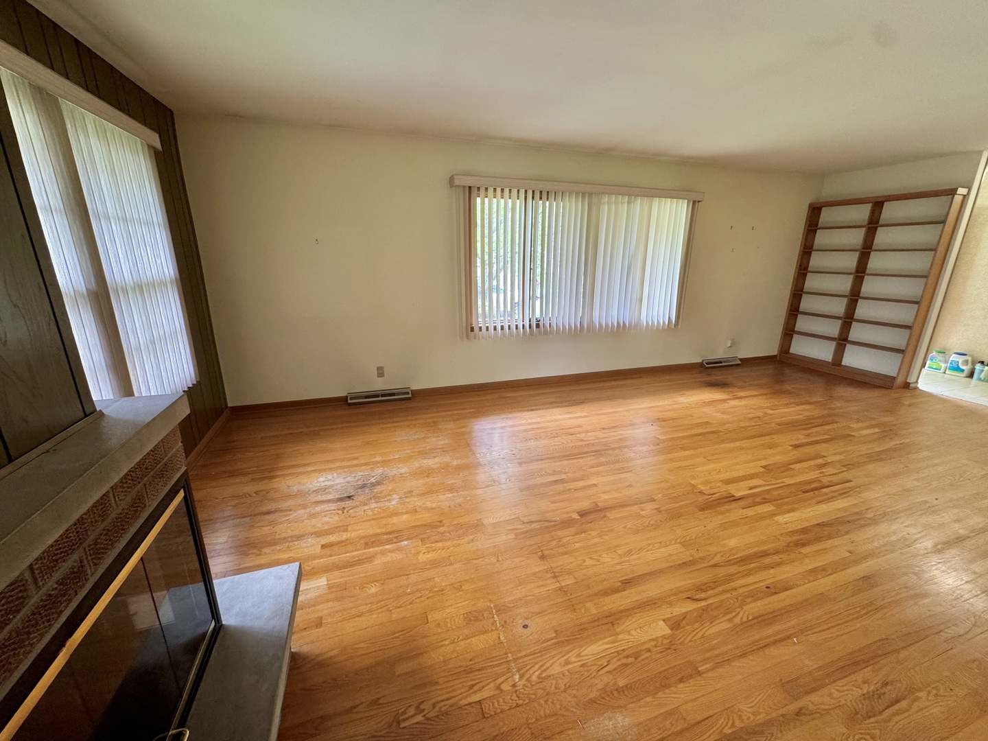 303 Gayle Avenue, DeKalb, IL