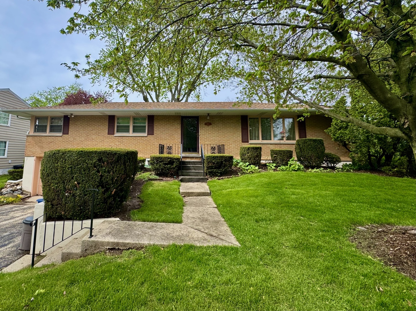303 Gayle Avenue, DeKalb, IL