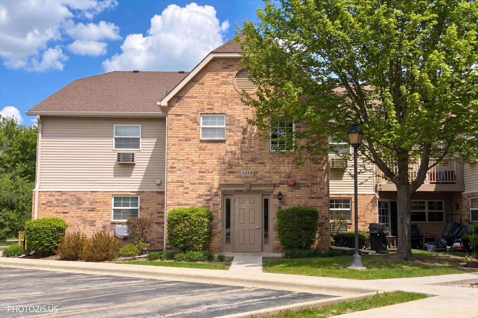 1414 W Clear Water Circle #2F, Round Lake Beach, IL
