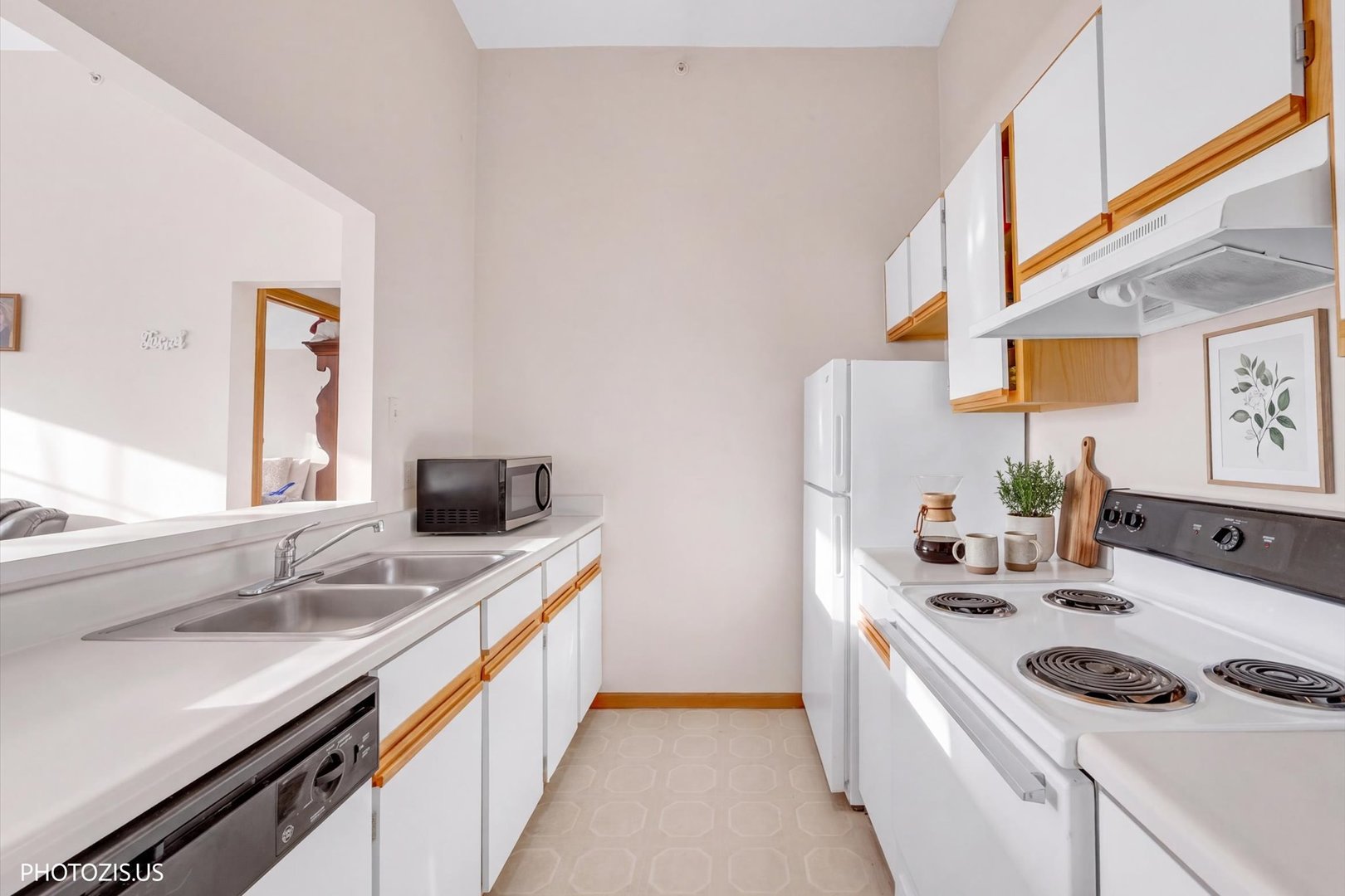 1414 W Clear Water Circle #2F, Round Lake Beach, IL