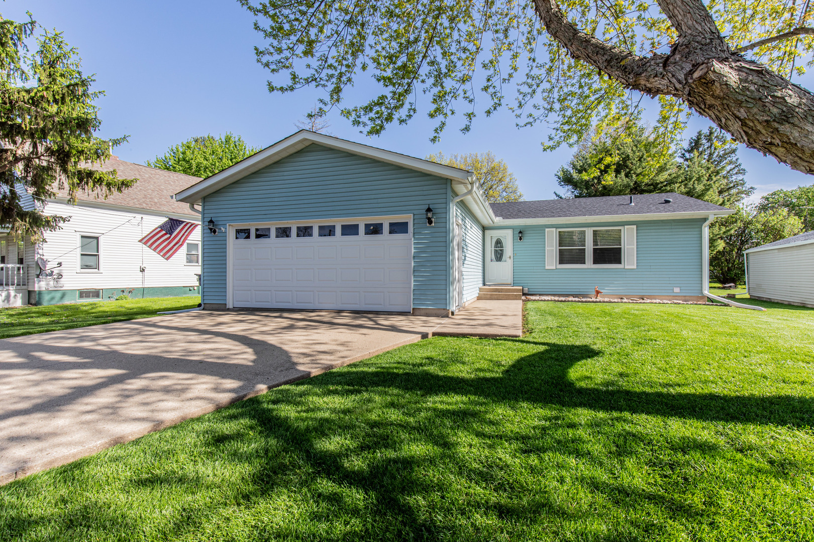 209 Brown Street, Earlville, IL