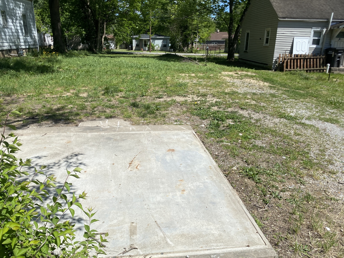 704 N James Street, Carbondale, IL