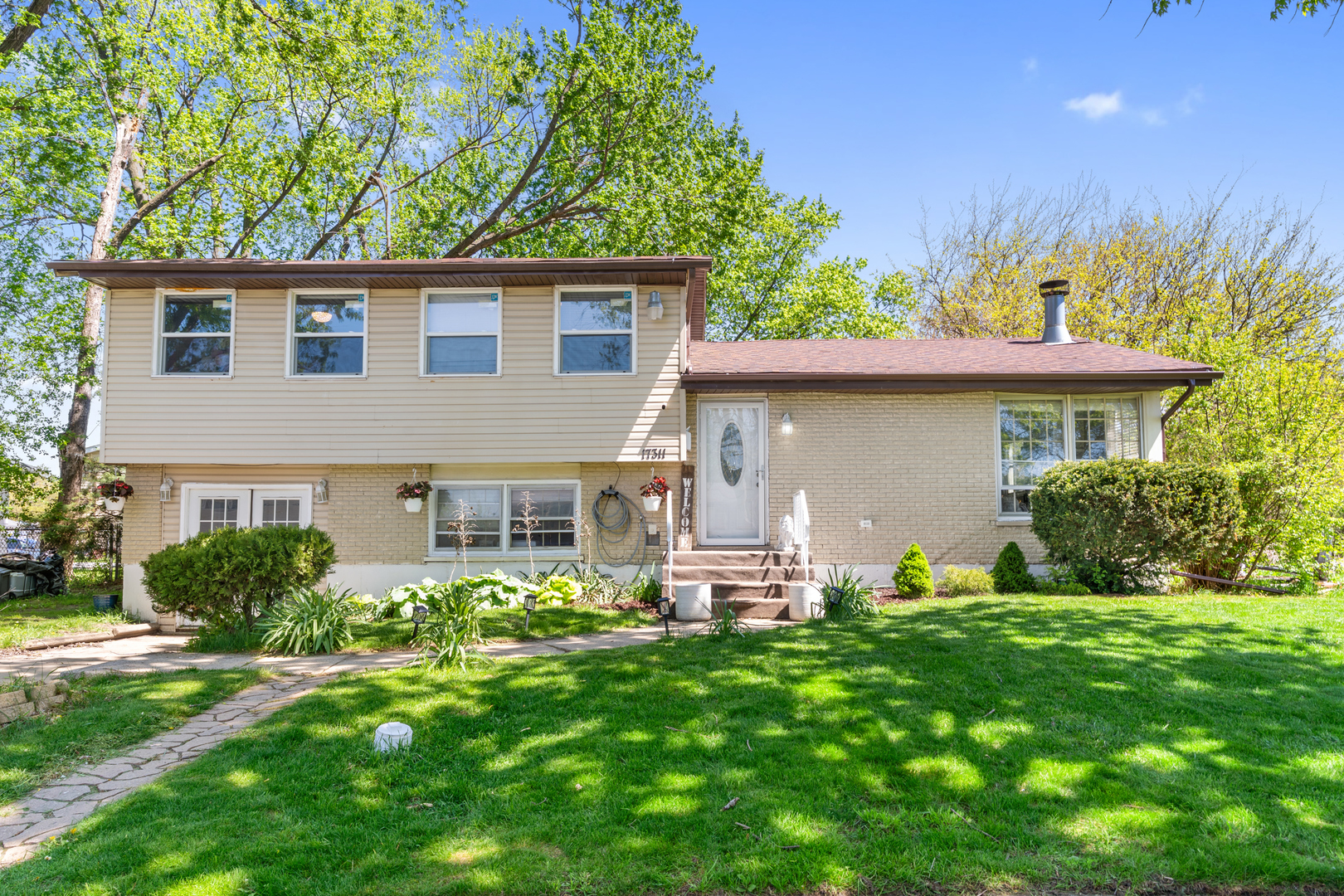 17311 Central Park Avenue, Hazel Crest, IL