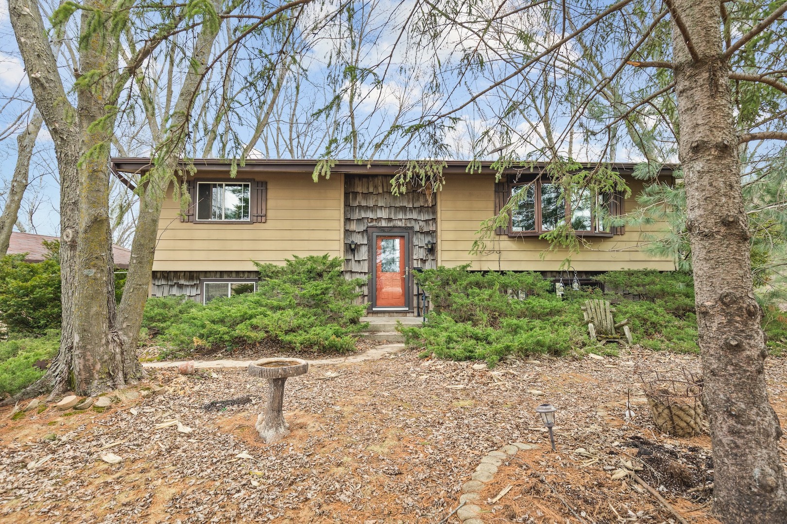 6867 N Eggert Road, Rock City, IL