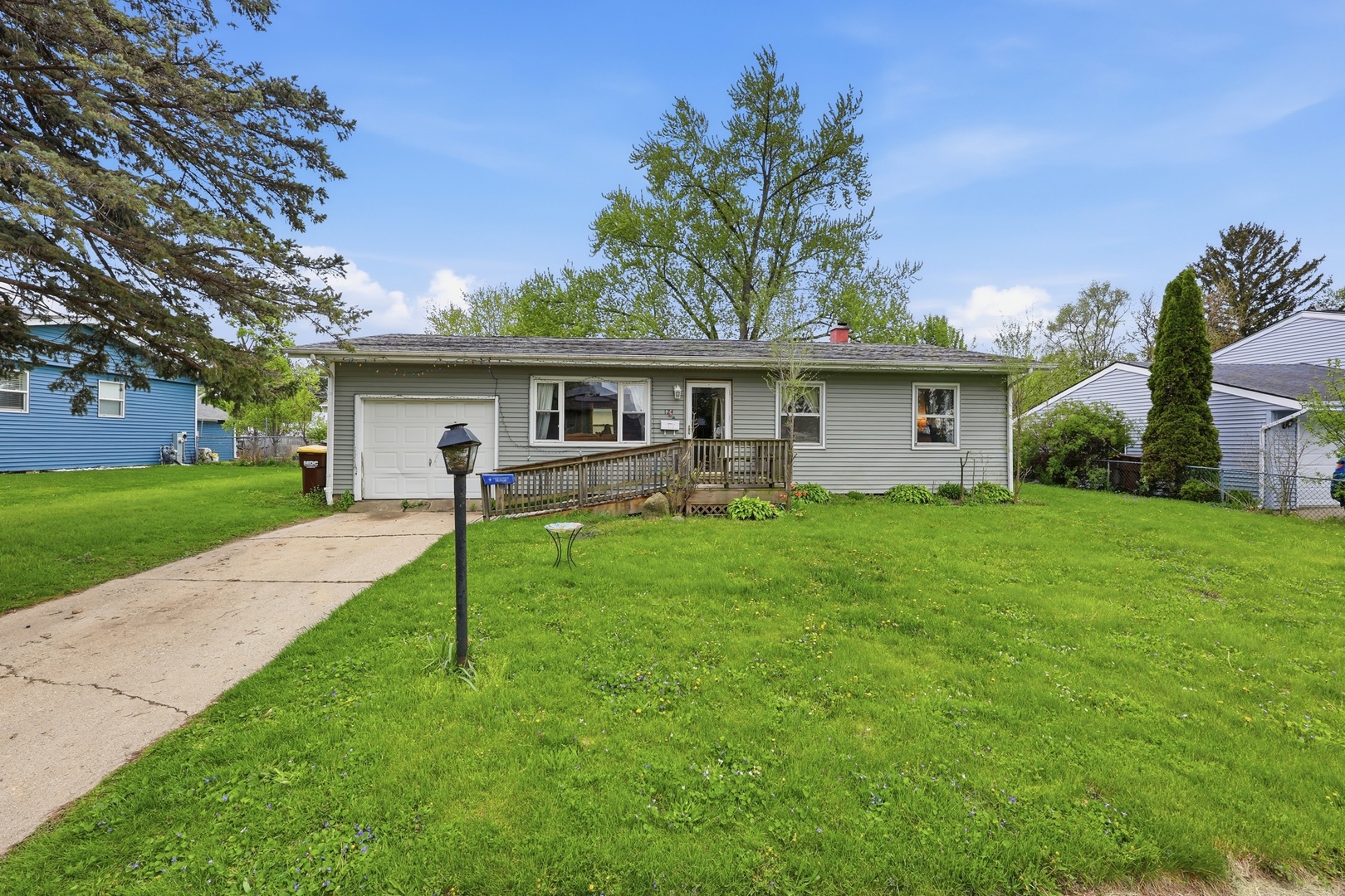 124 E Melody Lane, Woodstock, IL