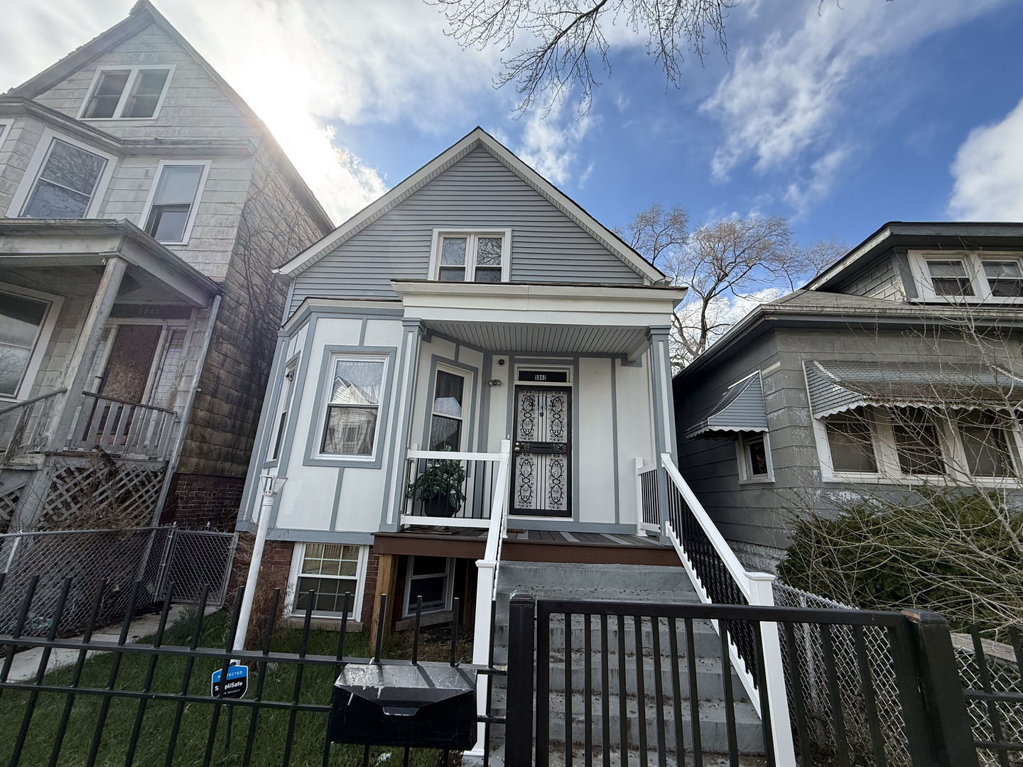 5942 S Justine Street, Chicago, IL