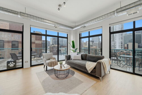 910 W Madison Street #808, Chicago, IL