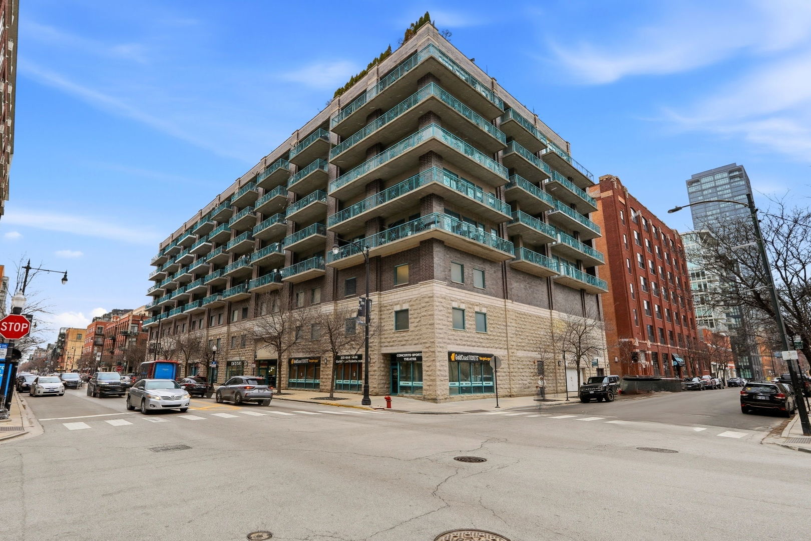 910 W Madison Street #808, Chicago, IL