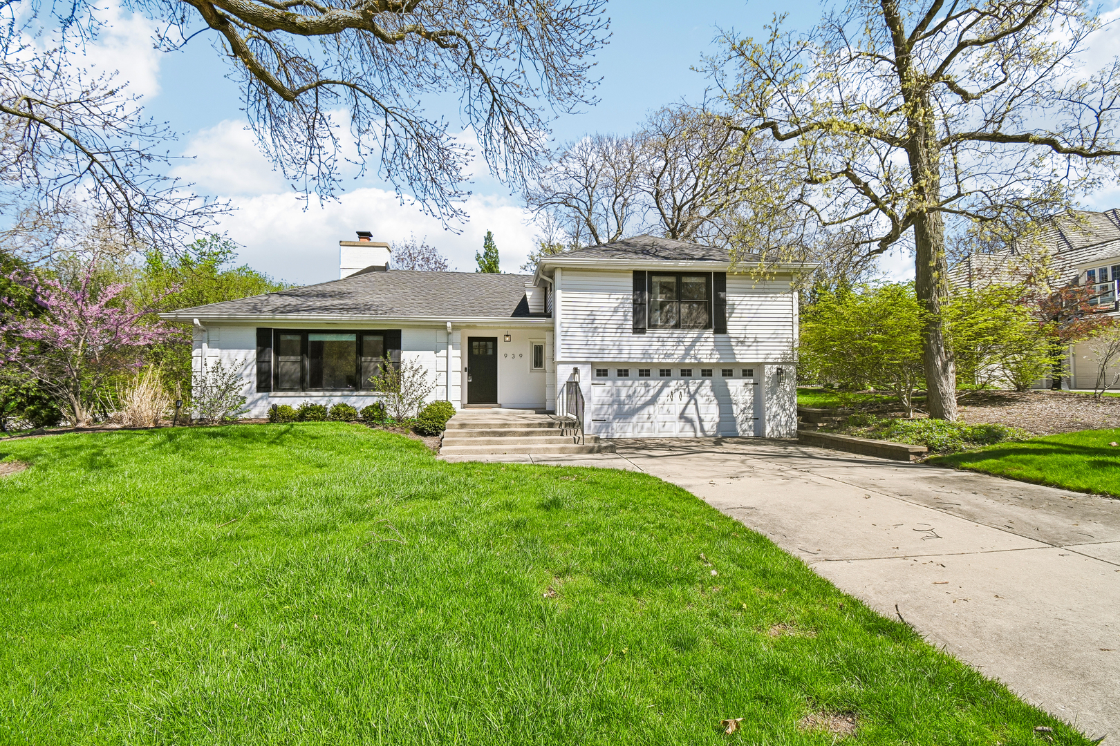 939 Westcliff Lane, Deerfield, IL