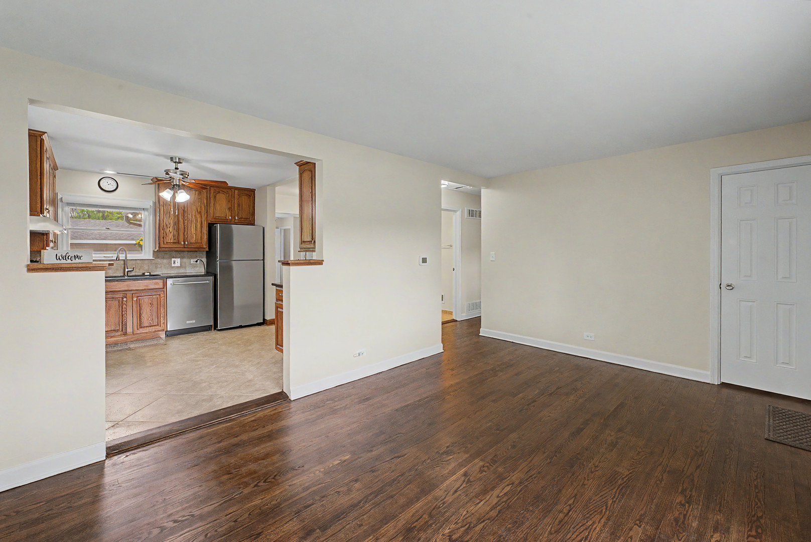 218 N Louis Street, Mount Prospect, IL