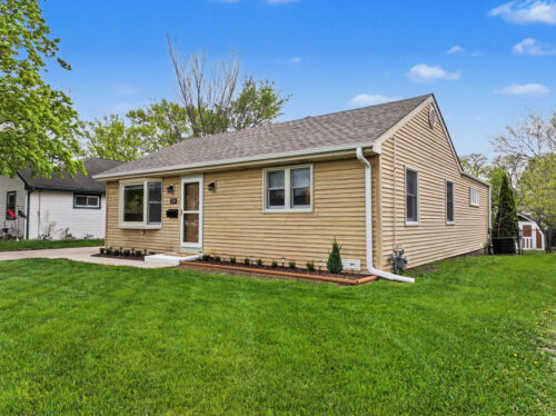 218 N Louis Street, Mount Prospect, IL