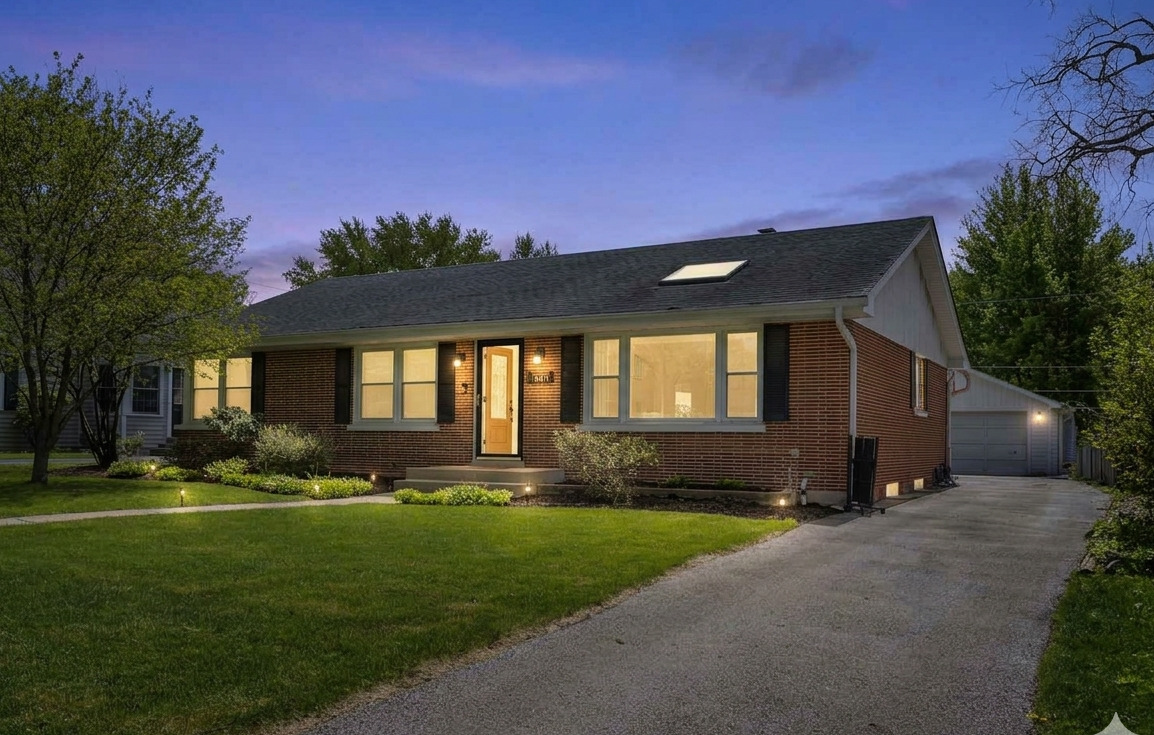 1910 E LIBERTY Drive, Wheaton, IL