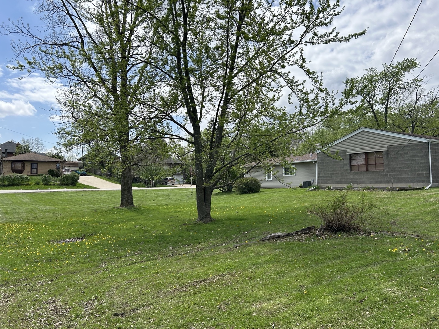 8946 W 84th Street, Justice, IL