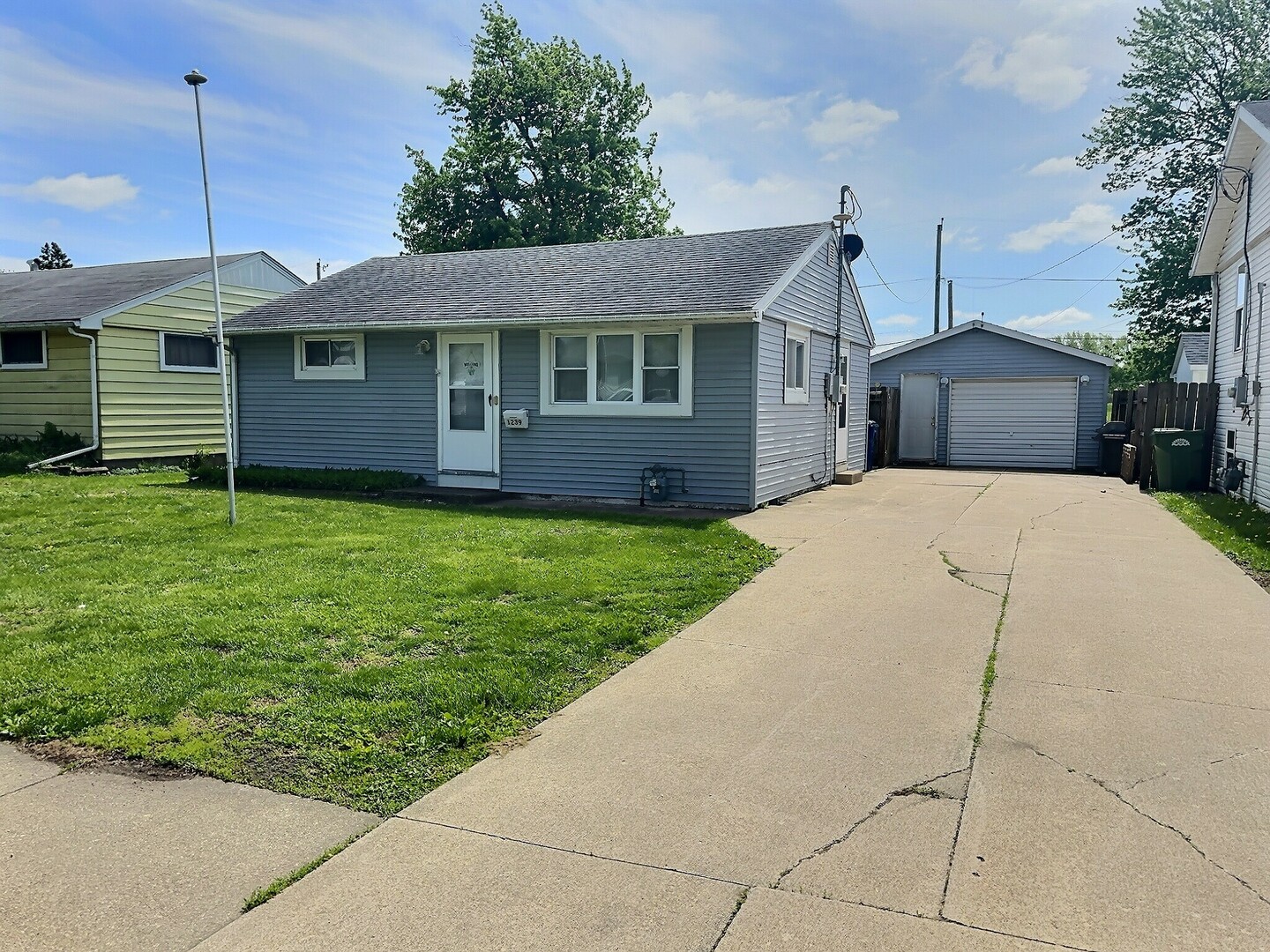 1239 9th Avenue, Clinton, IA