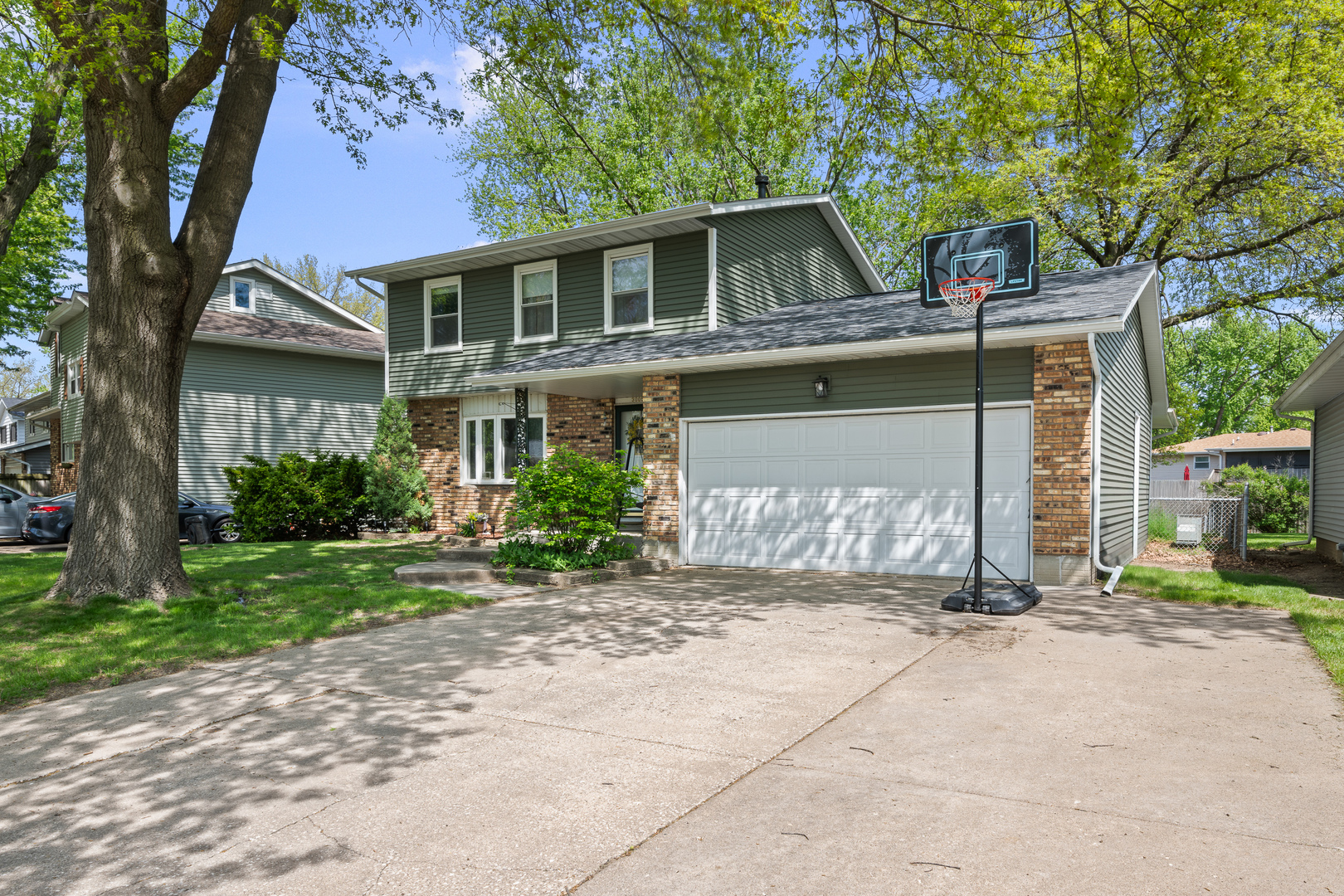 3005 N Pine Street, Davenport, IA