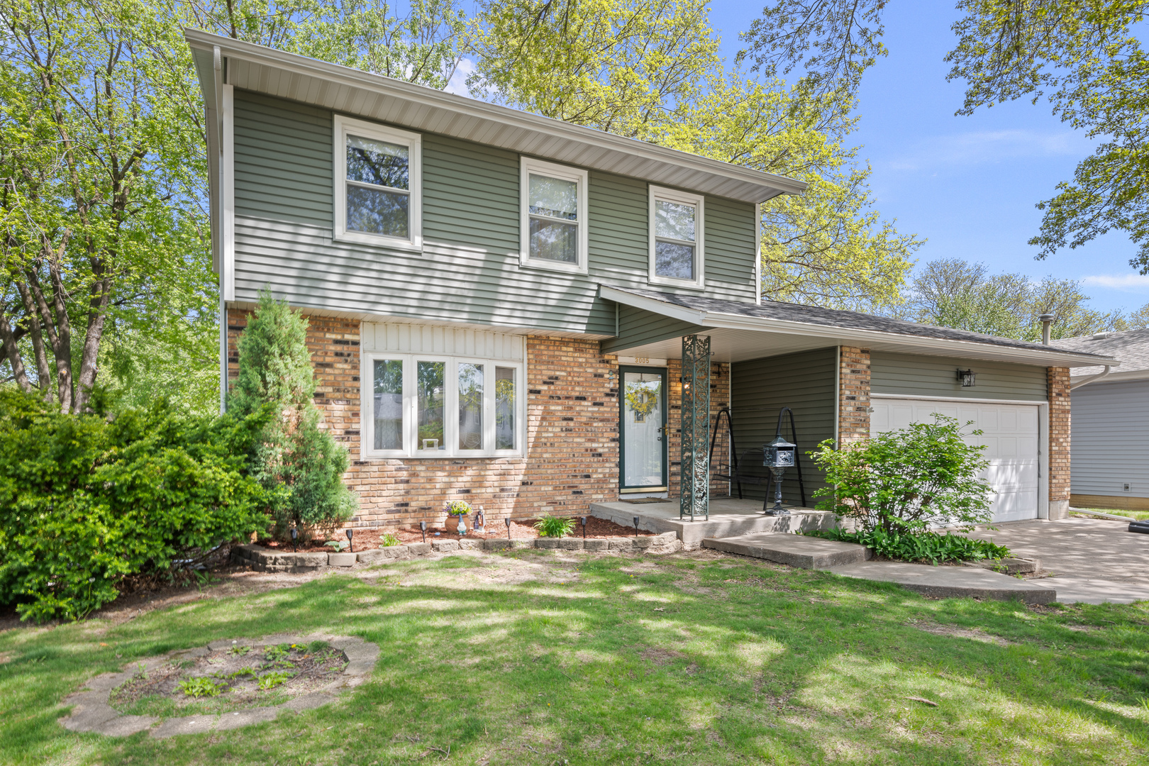 3005 N Pine Street, Davenport, IA