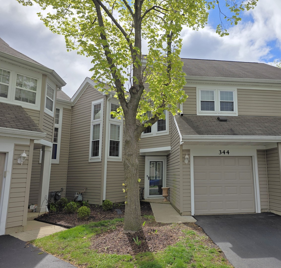 344 Kildare Court, Carol Stream, IL