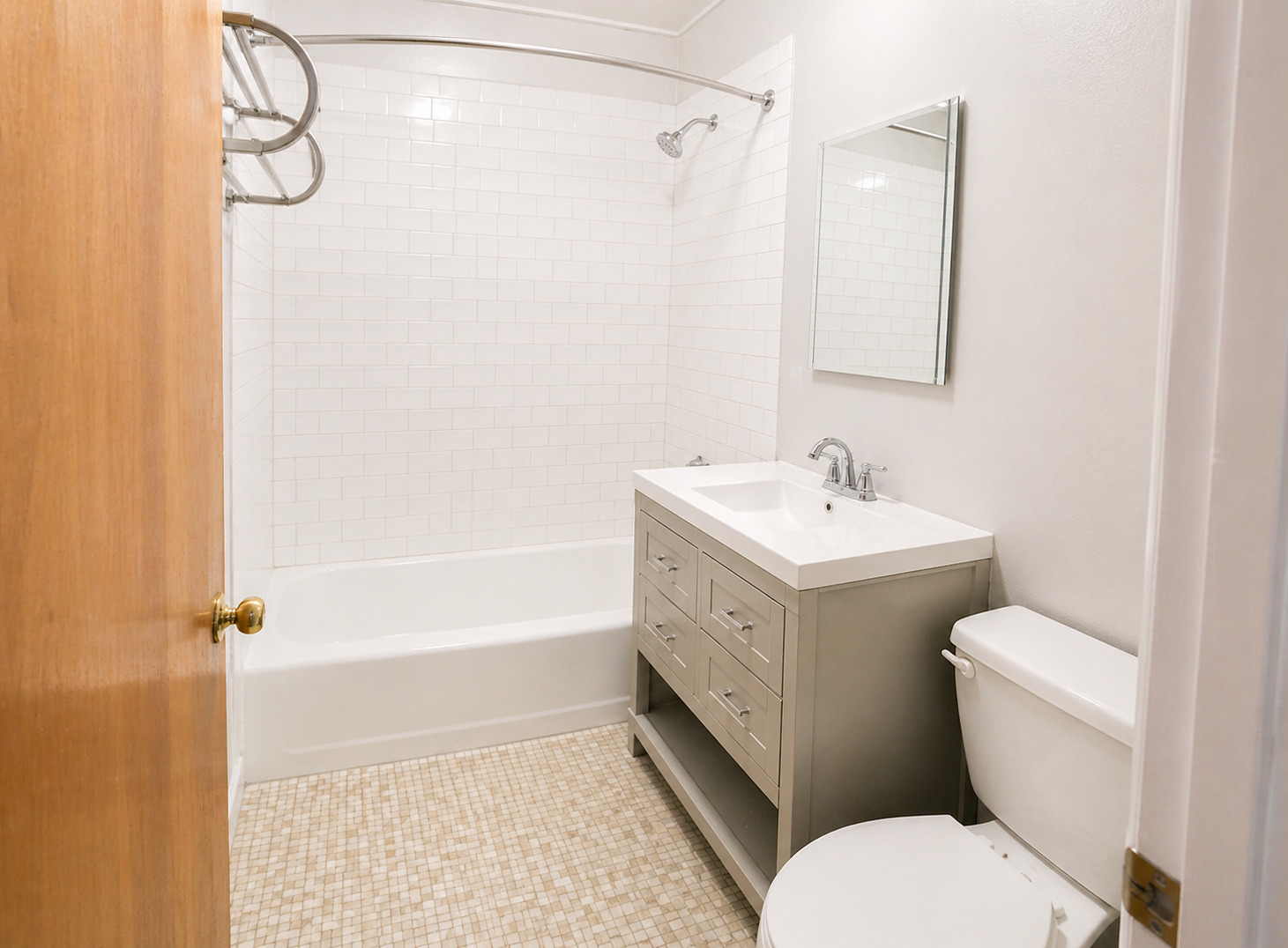 214 S Oak Park Avenue #4, Oak Park, IL