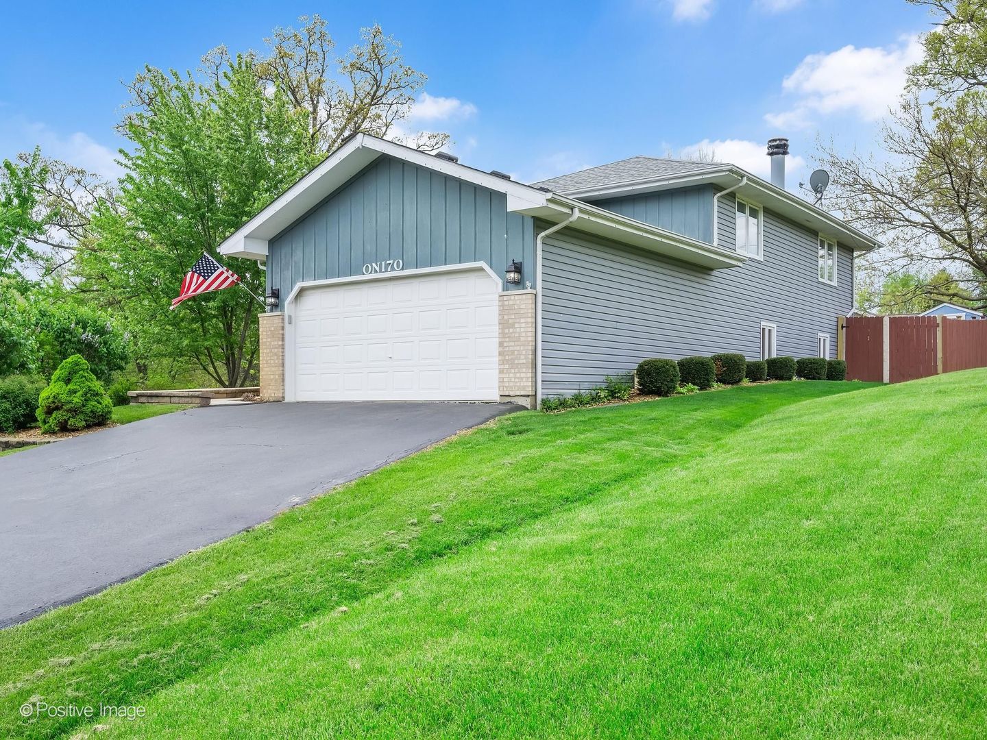 0N170 Sarana Avenue, West Chicago, IL