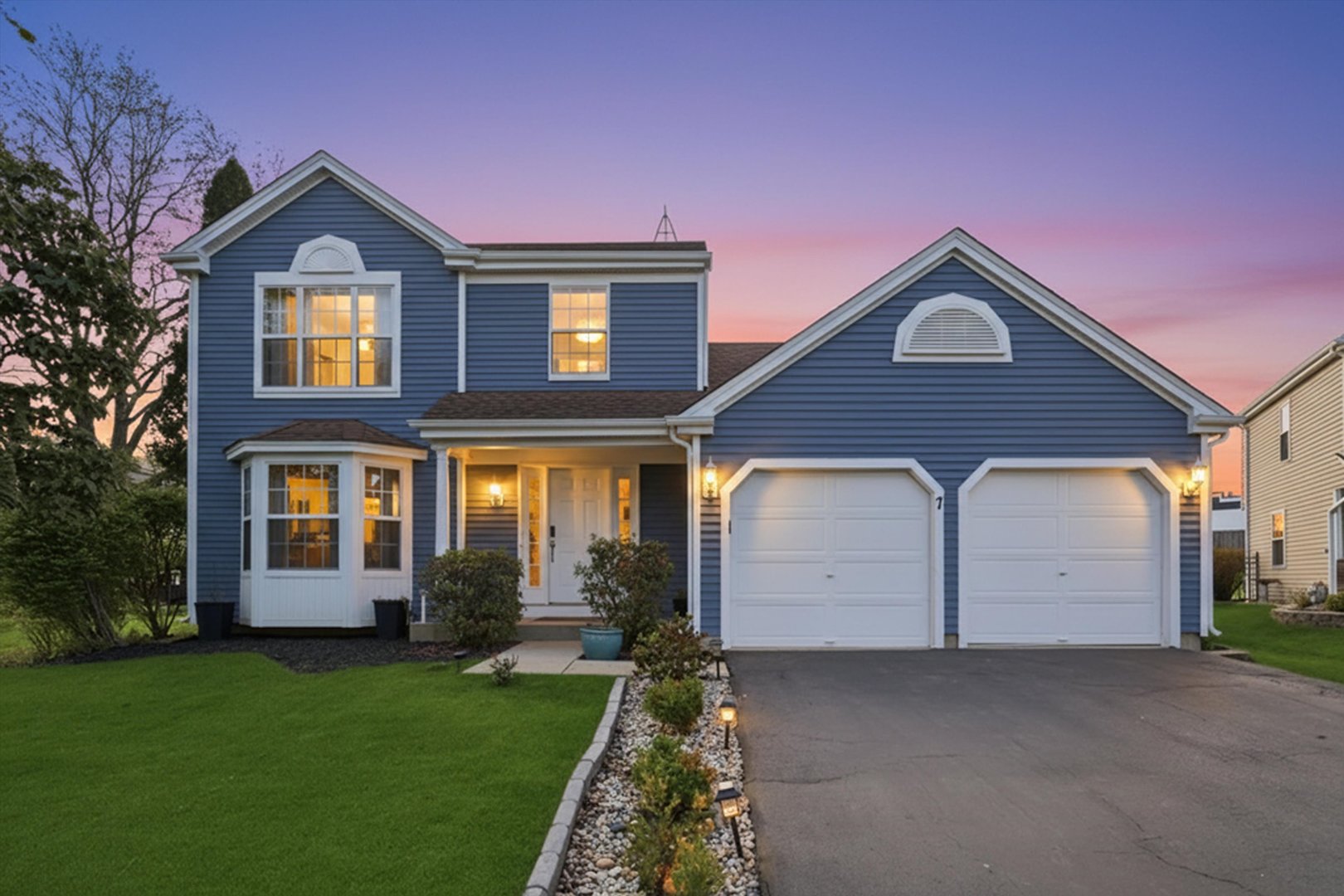 7 Arthur Court, Streamwood, IL